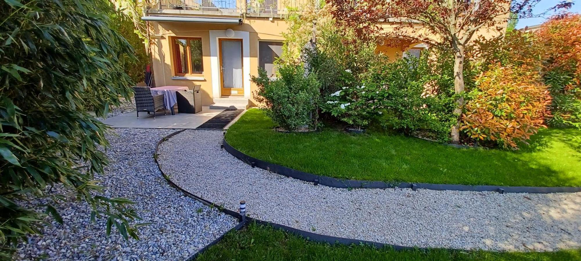 Appartement Entre Sisteron Et Gorges De La Meouge " Les Hauts De Toscane " Ribiers Buitenkant foto